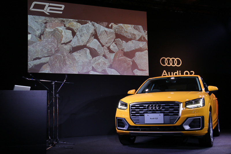 “若者向けのQモデル”という製品企画をデザインで表現するため、Q2では“川が若いところ”にあるゴツゴツとした石のイメージをヒントにした「ポリゴン」をデザインテーマにしている