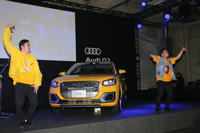 発表会冒頭でのダンスショーのほか、会場では新しいQ2をイメージしたアートスタイルの製作も実施された