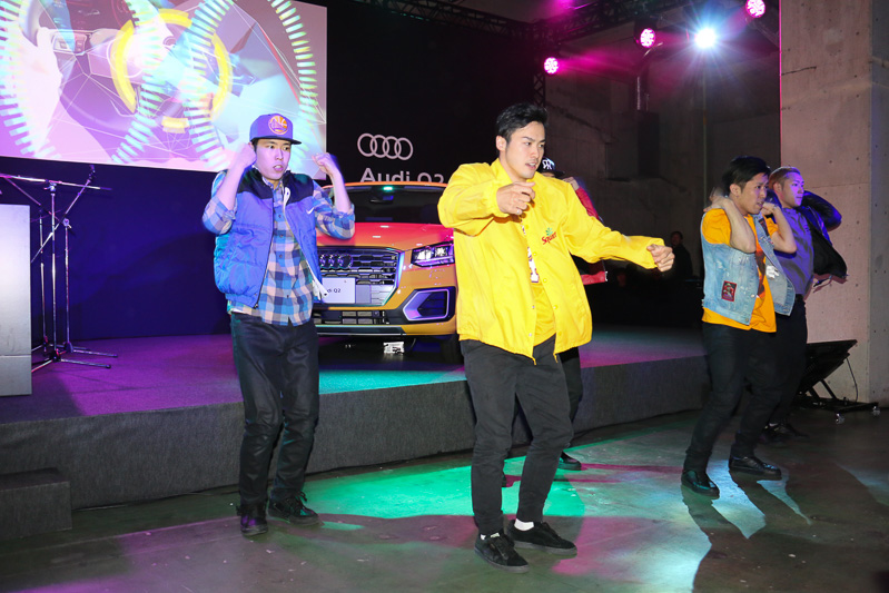 発表会冒頭でのダンスショーのほか、会場では新しいQ2をイメージしたアートスタイルの製作も実施された