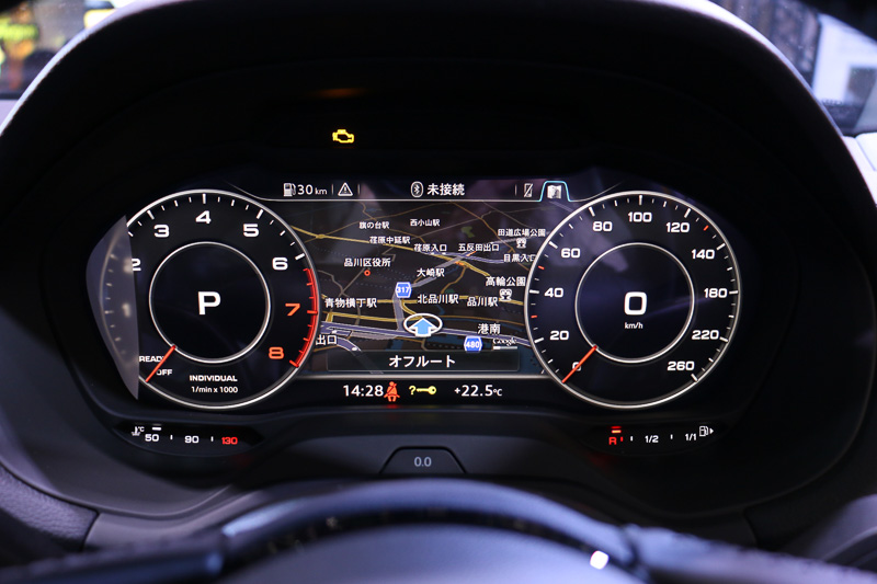 ナビ画面なども表示可能な「アウディ バーチャルコックピット」は5万円でオプション設定