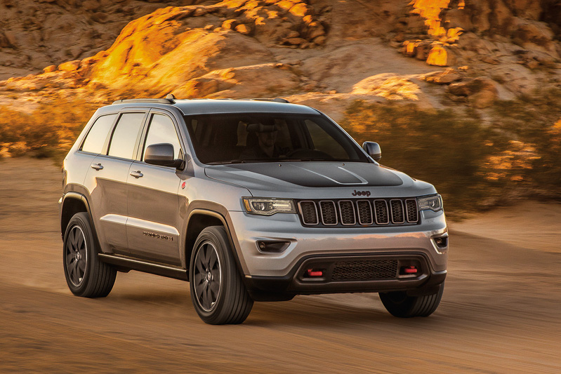 グランドチェロキー トレイルホークの走行イメージ