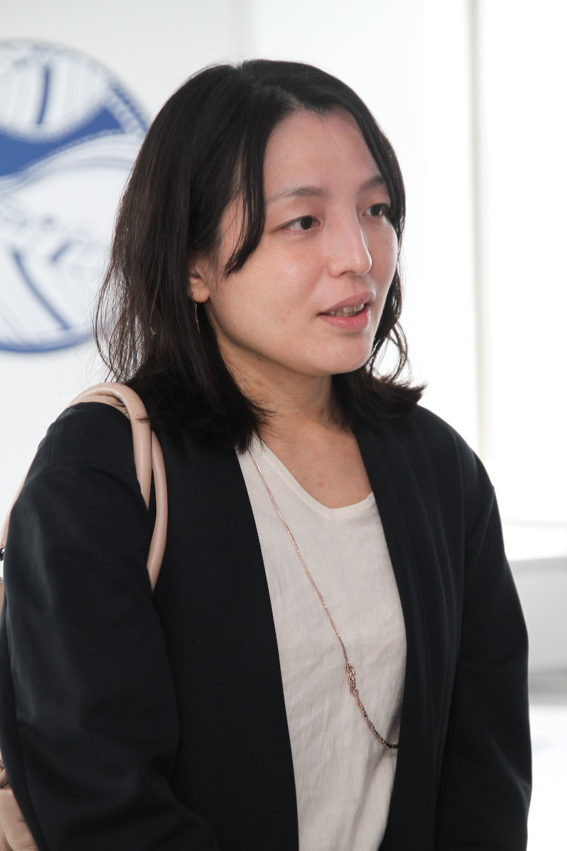 UNI-CUB βについては本田技研工業株式会社 ビジネス開発統括部 スマートコミュニティ企画部 モビリティビジネス企画課 チーフの高杉悦子氏（左）に、スカイサーカス サンシャイン60展望台については株式会社サンシャインシティ コミュニケーション部 係長の栗原剛氏（右）にそれぞれ話をうかがった