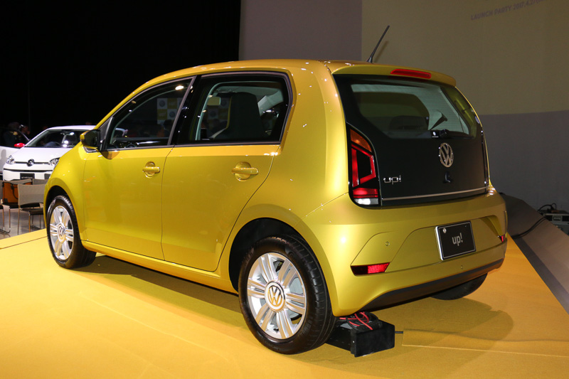 新色「ハニーイエローメタリック」のhign up!