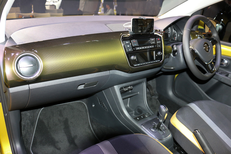 ダッシュパッドは4色から選択可能