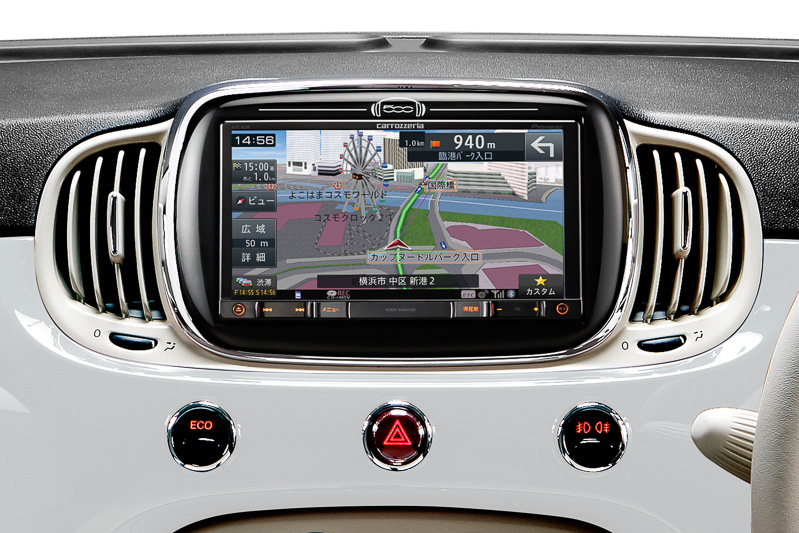 カロッツェリア「楽ナビ」シリーズの「AVIC-RZ300」を標準装備