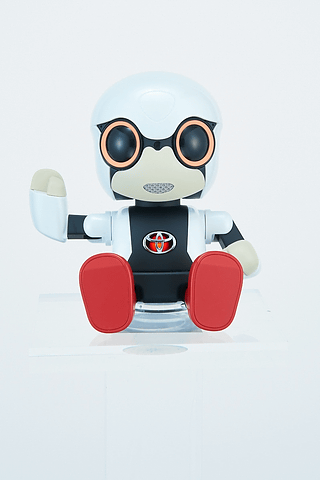 トヨタ、5月10日13時に「KIROBO mini」受注開始。4万2984円 - Car Watch