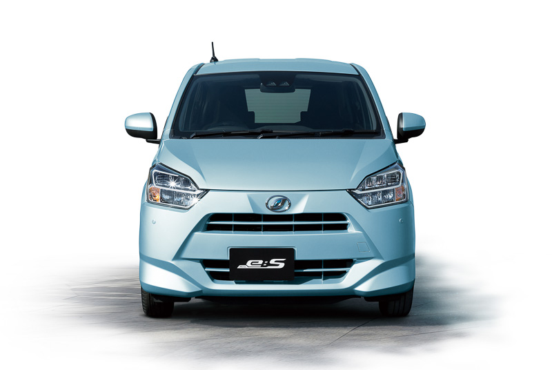 ボディサイズは3395×1475×1500mm（2WD車の全長×全幅×全高。4WD車の全高は1510mm）で、ホイールベースは2455mm。車両重量は650kg～740kgとなる