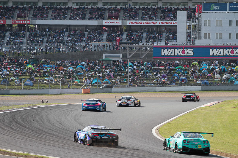 富士スピードウェイの来場者は、5月3日が3万4100人（晴れ）、4日が5万8000人（晴れ）で、計9万2100人を記録した。