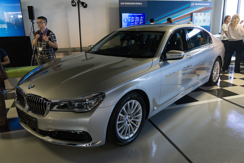 BMW 7シリーズベースの自動運転車のプロトタイプ