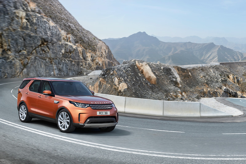 新型ディスカバリーのエクステリア。欧州仕様のボディサイズは4970×2073×1888mm（全長×全幅×全高。全幅はミラー格納時）、ホイールベースは2923mm