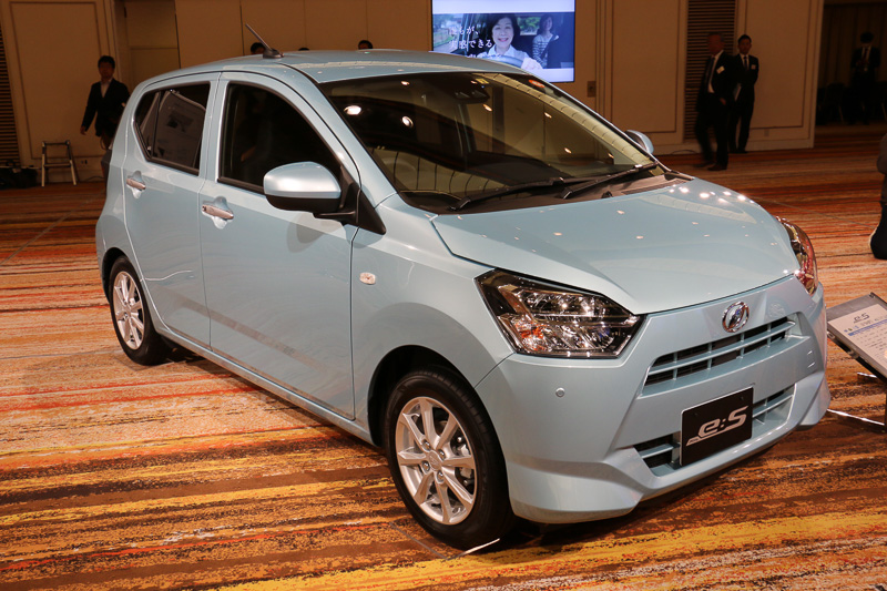 エクステリアデザインでは「力強さ」「先進性」を表現