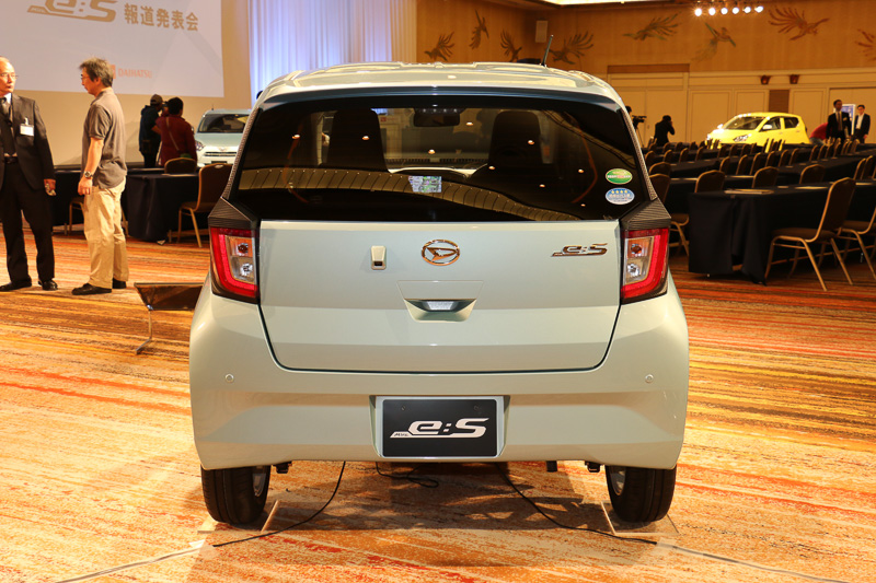 エクステリアデザインでは「力強さ」「先進性」を表現