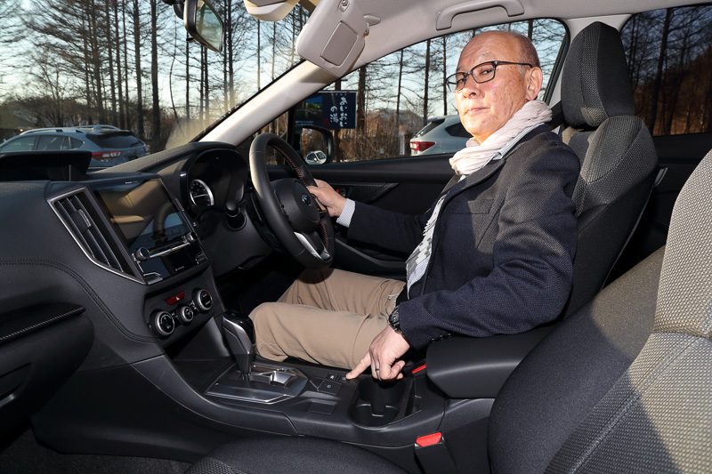 1.6i EyeSight以外のグレードに新しく標準装備された「X-MODE」のスイッチ。X-MODEが必要な場面に遭遇しないに越したことはないが、いざという時の安心感がある