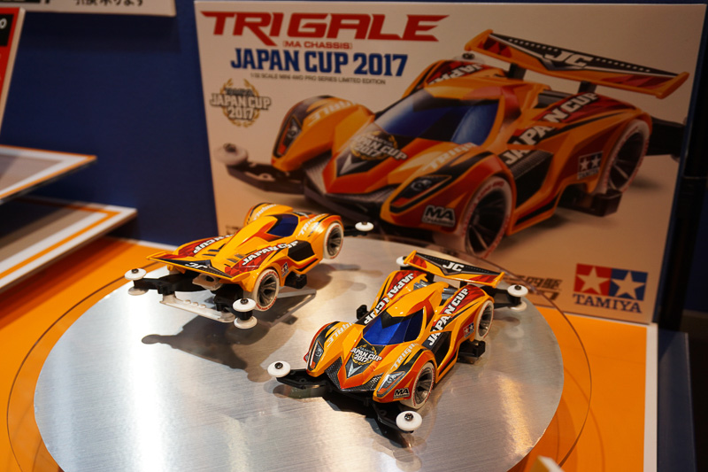 そのほかにもミニ四駆の新商品が並ぶ