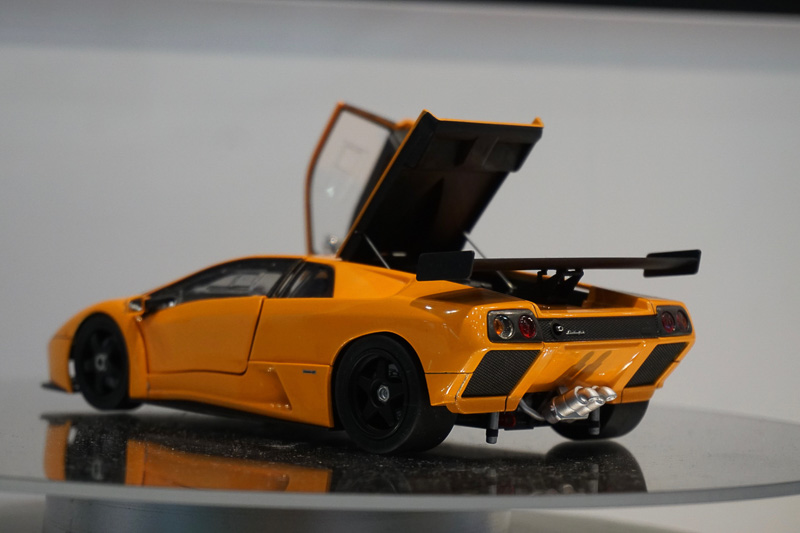 全世界30台限定生産のレーシングカー「ディアブロGTR」のスケールモデル