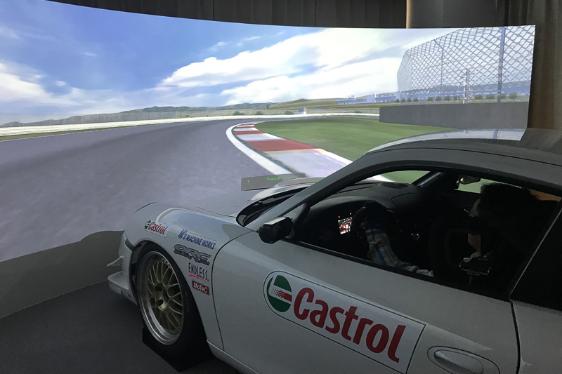 2年ぶりとなるオートポリスのコースをチェック。リアルに再現されているので実際に走った記憶がよみがえってくる