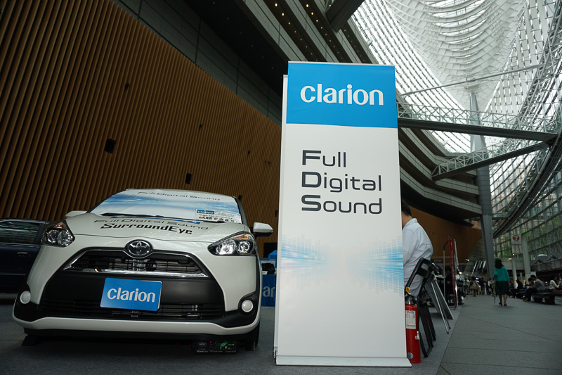 クラリオンコーナーではフルデジタルサウンドを体験できるデモカーを用意