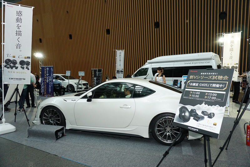 「TS-V173S」や参考出品のユニットを搭載して、ハイレゾ音源の再生を体験できる