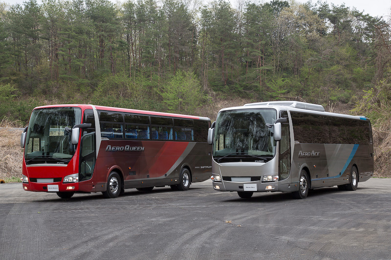 新型「エアロクイーン」（左）と「エアロエース」（右）