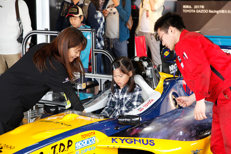 スーパーフォーミュラカー搭乗体験