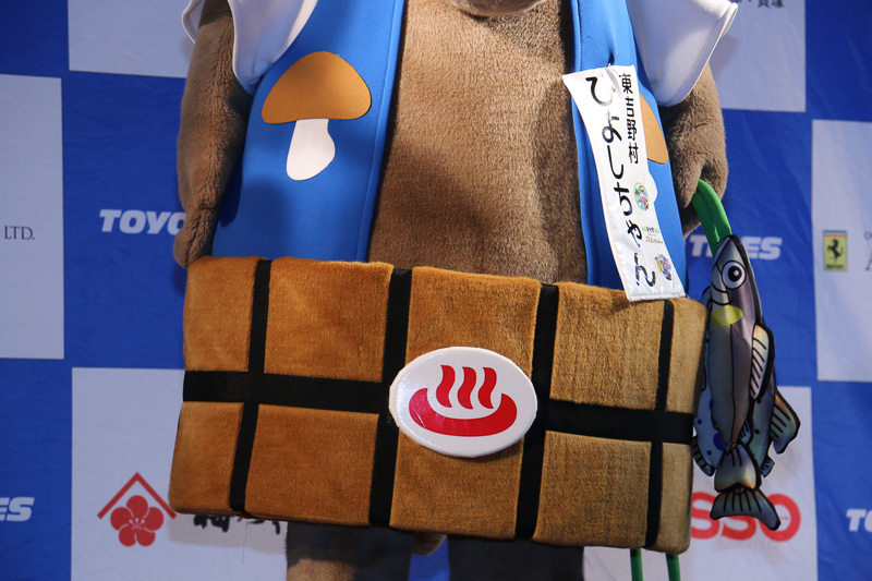 このほかに前夜祭では、平井義克氏によるドラムリサイタル、曽爾村観光大使の吉田桃華さんとひよしちゃんによる曽爾村と周辺地域のPRタイムなどが実施された