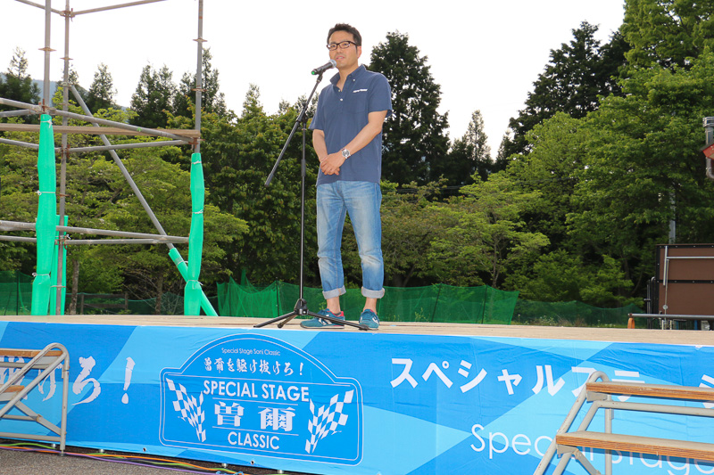 特設ステージで実施された閉会式