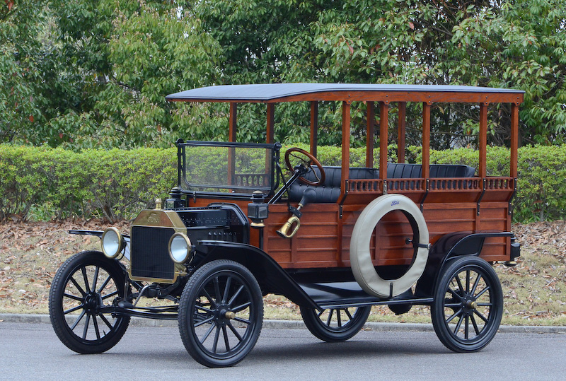記念撮影車（フォード モデルT デポヘック）