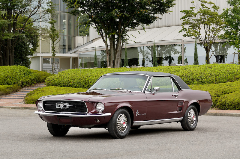 走行披露車（フォード マスタング ハードトップ）