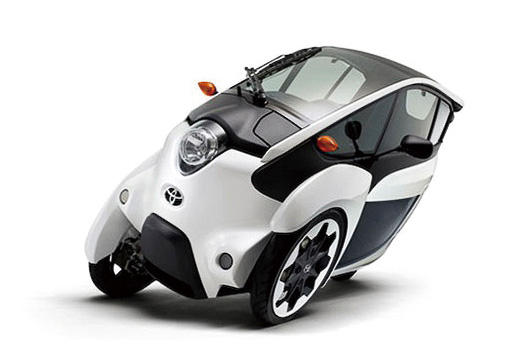 次世代モビリティ体験試乗（トヨタ i-ROAD）