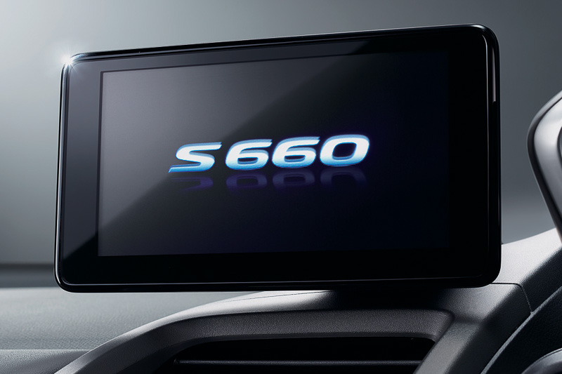 センターディスプレイ装着車