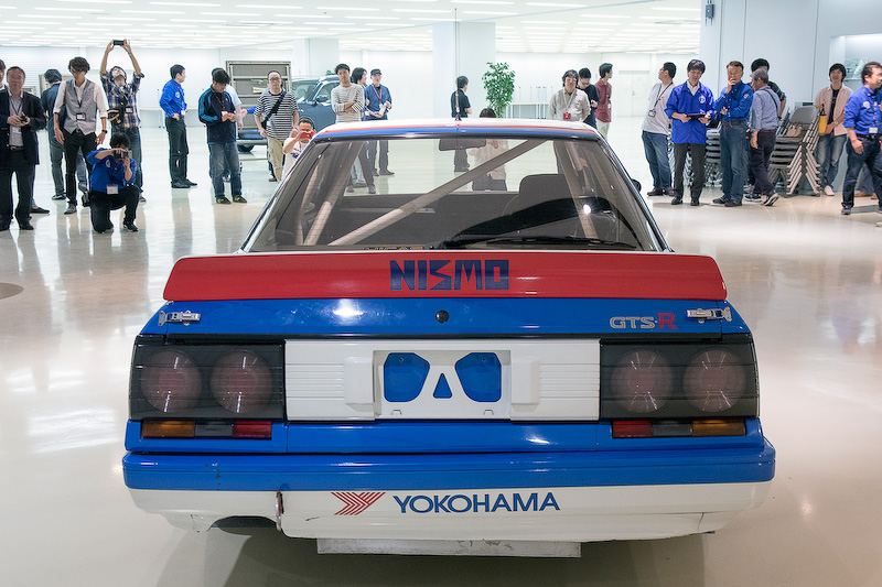 日産名車再生クラブによってレストアされる1988年欧州ツーリングカー選手権出場車のスカイライン GTS－R（HR31）。グループA仕様車である。座間記念庫に保管されていた車両で、ホイール以外は当時のまま。比較的きれいな感じだが、実際は走れる状態ではないとのこと