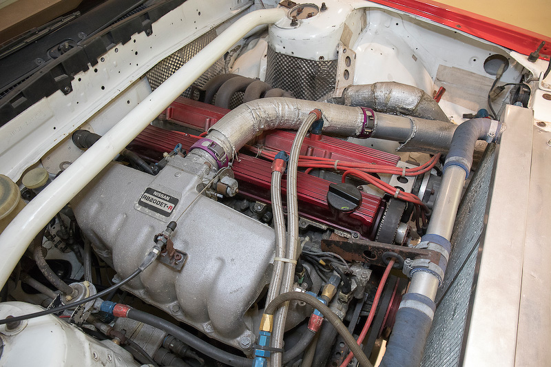 グループAへ参戦するためターボチャージャーの大型化、ステンレス製のエキゾーストマニホールドなどを採用し、最高出力を210PSにアップしたスカイライン GTS-RのRB20DET-Rエンジン。レストア対象車のスペックは排気量が2029cc、最高出力は400PS/7200rpm、最大トルクは42.0kgm/6000rpmとなっている。潤滑方式はウエットサンプ