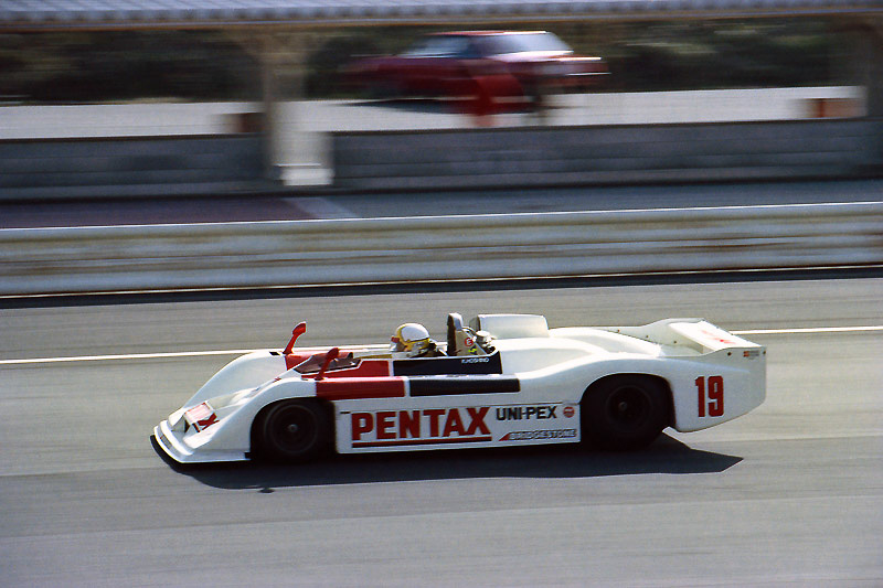 優勝は星野一義。まともに撮れた写真はなかった。背景のピットが簡素