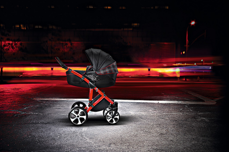 GTIデザインを忠実に再現した「GTIベビーカー」