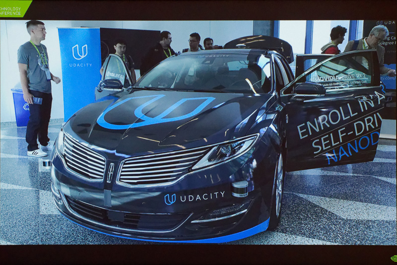 Udacityのリンカーン MKZ