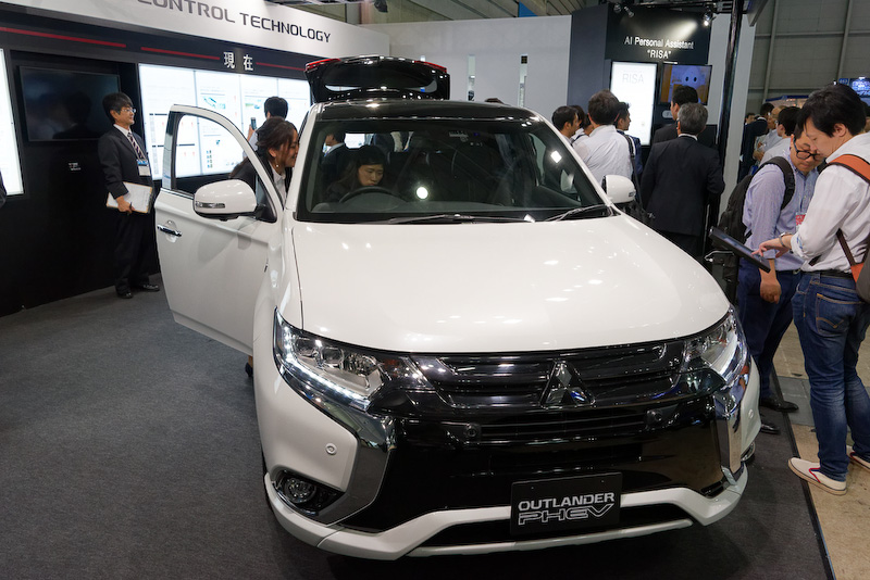 先進安全技術「三菱e-Assist」搭載の「アウトランダーPHEV」