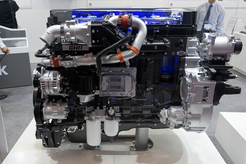 巨大なトラック用ディーゼルエンジン「GH11」