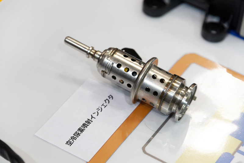 尿素噴射用の空冷インジェクター