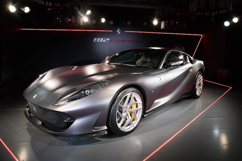 新型「812 SuperFast」