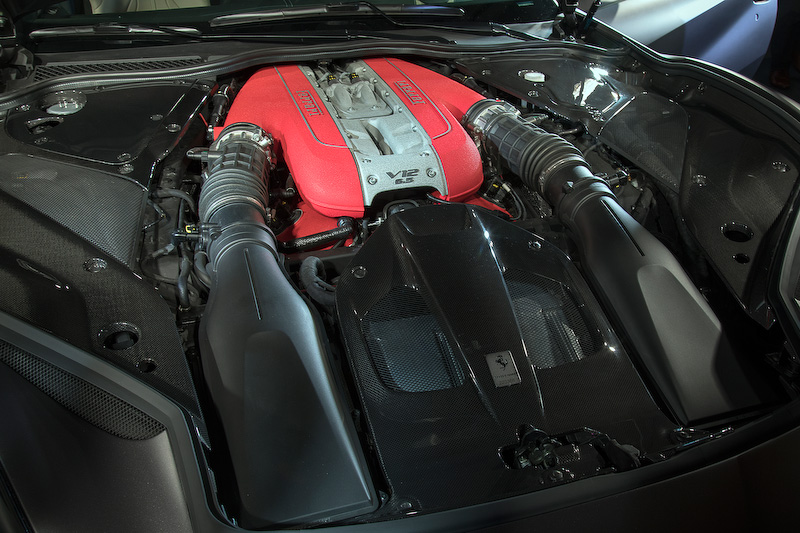 812 SuperFastが搭載するV型12気筒6.5リッター自然吸気エンジン