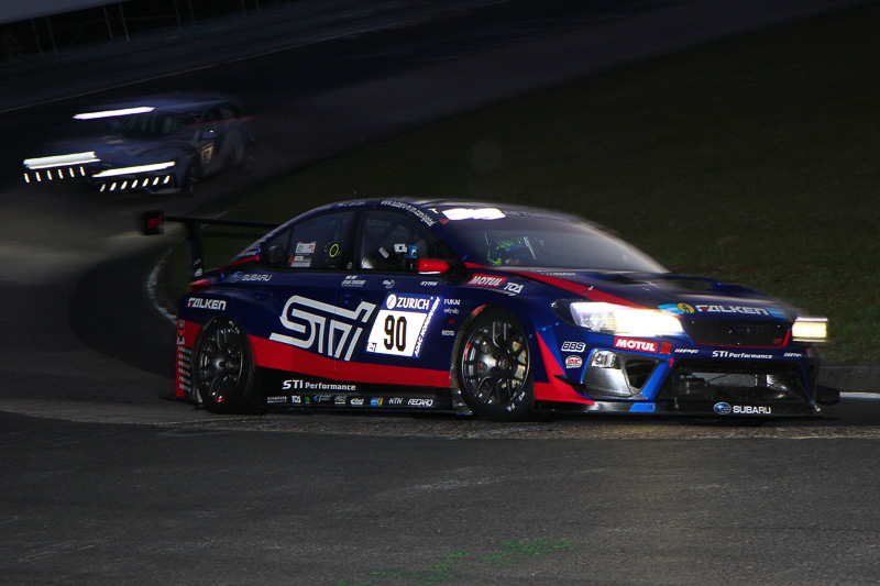 予選1回目を走行するSUBARU WRX STI