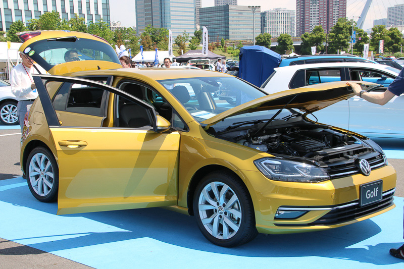 車両には乗り込みもできる