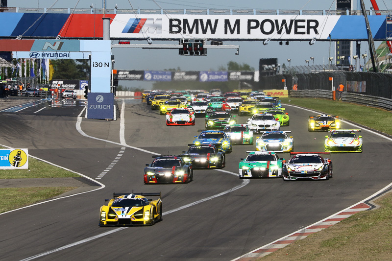 現地時間15時30分に決勝レースがスタート