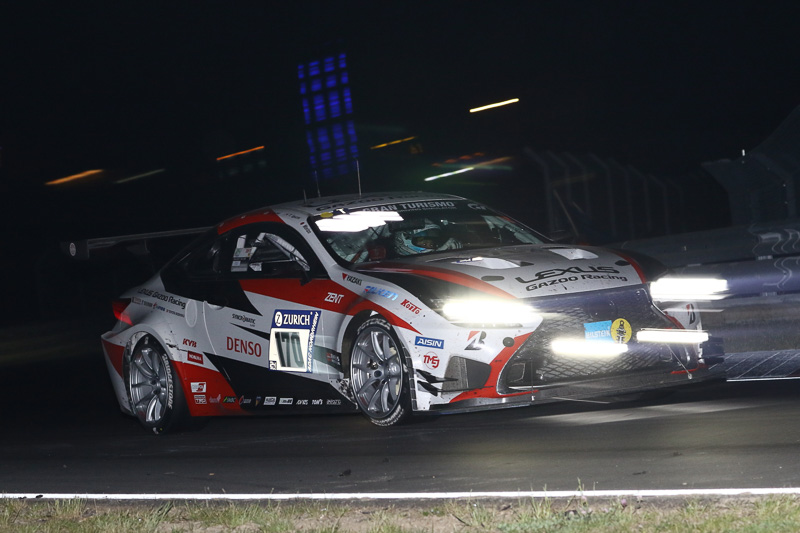 SP 3Tクラス2番手スタートのToyota Gazoo Racingの170号車「Lexus RC」は6時間経過付近でトラブル発生、SP 3Tクラス3位を走行中