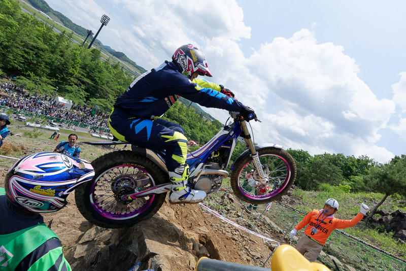 野崎選手の走り。前半セクションでミスが多く、順位を上げられなかった