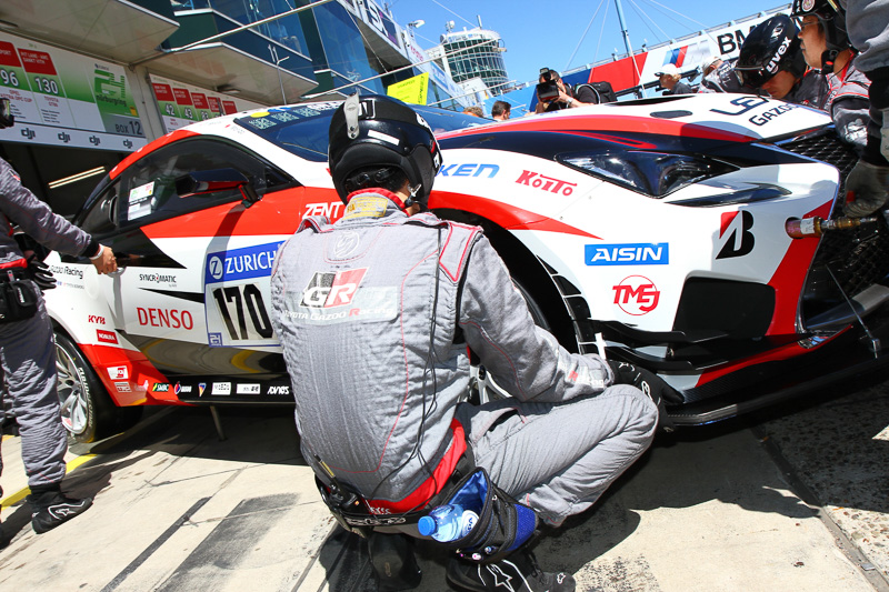 170号車「Lexus RC」には、SUPER GTでも活躍する井口卓人選手、蒲生尚弥選手、松井孝充選手に加えてトヨタの開発ドライバー矢吹久選手が乗り込んだ