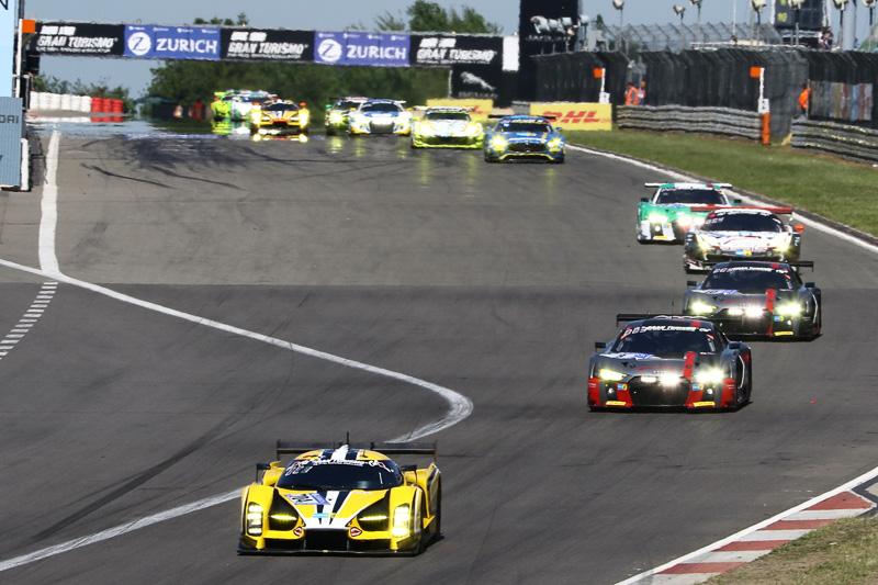 ポールポジションからスタートしたTRAUM MOTORSPORT SA（704号車）の「SCG003C」