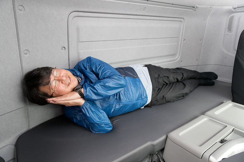 長距離を走るドライバー向けに仮眠を取れるスペースも用意