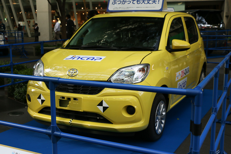 側面衝突試験に利用されたパッソ