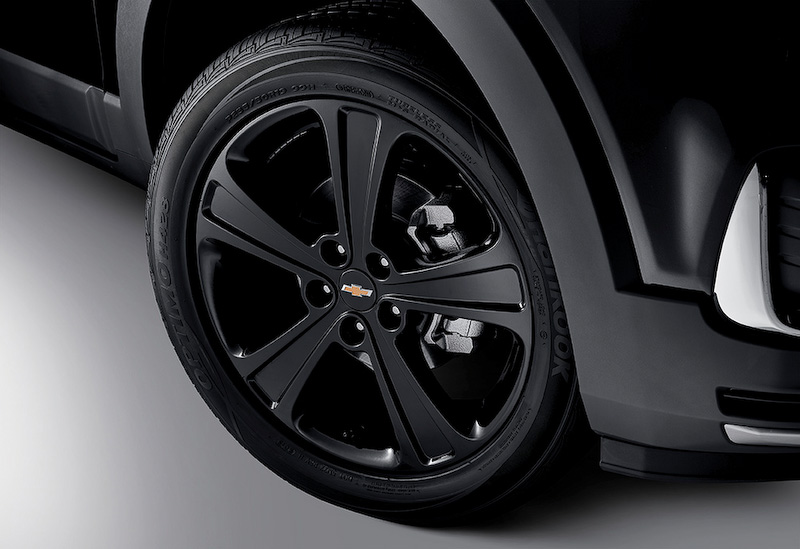 19インチのブラックペインテッドホイール